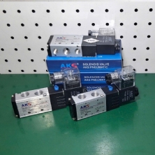  Van điện từ khí nén 4V210-08